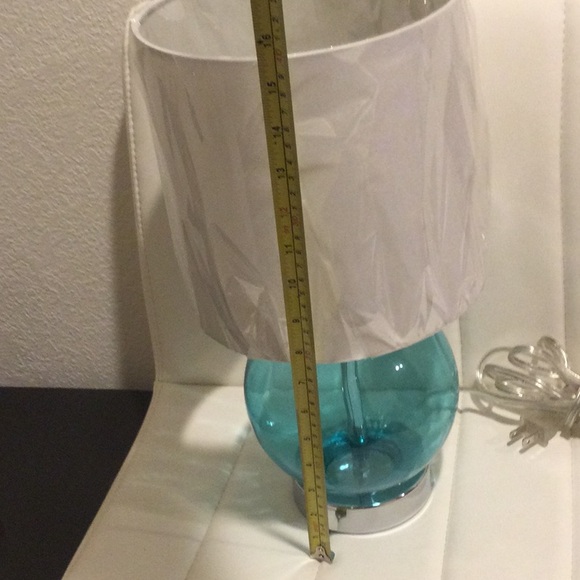 NWOT Blue Glass Table Lamp With Cream/White Shade - Picture 8 of 16